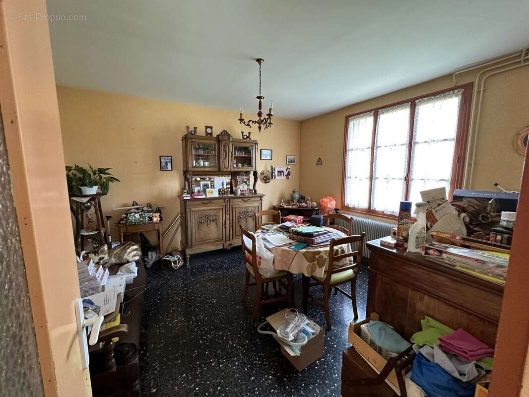Maison à MORANCEZ