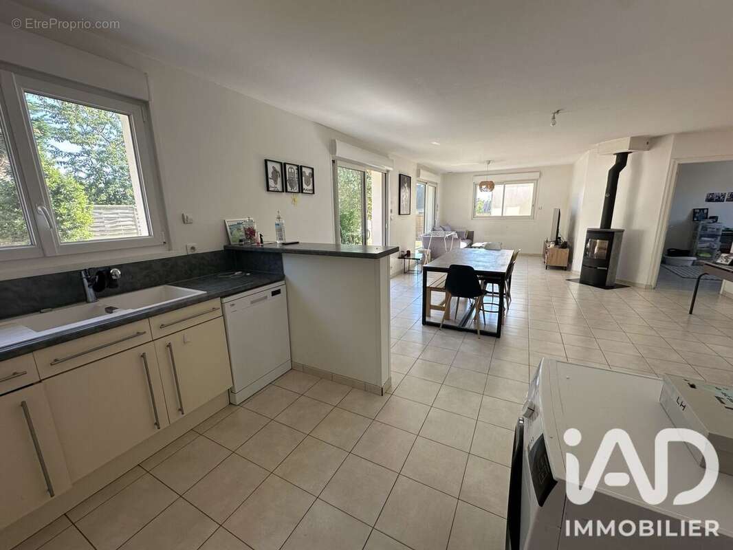 Maison 125 m² à Yquelon  - photo 6