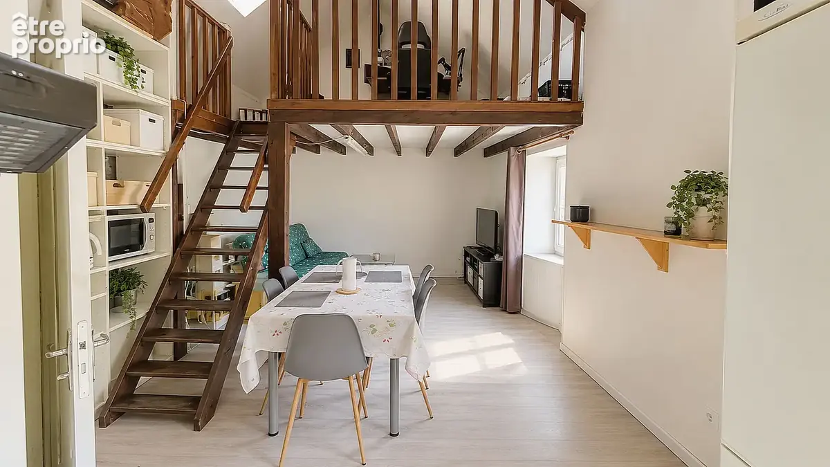 Immeuble à vendre à Saint Aubin d'Aubigné - photo 1