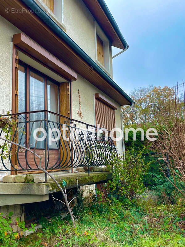 Maison à DAMMARIE-LES-LYS