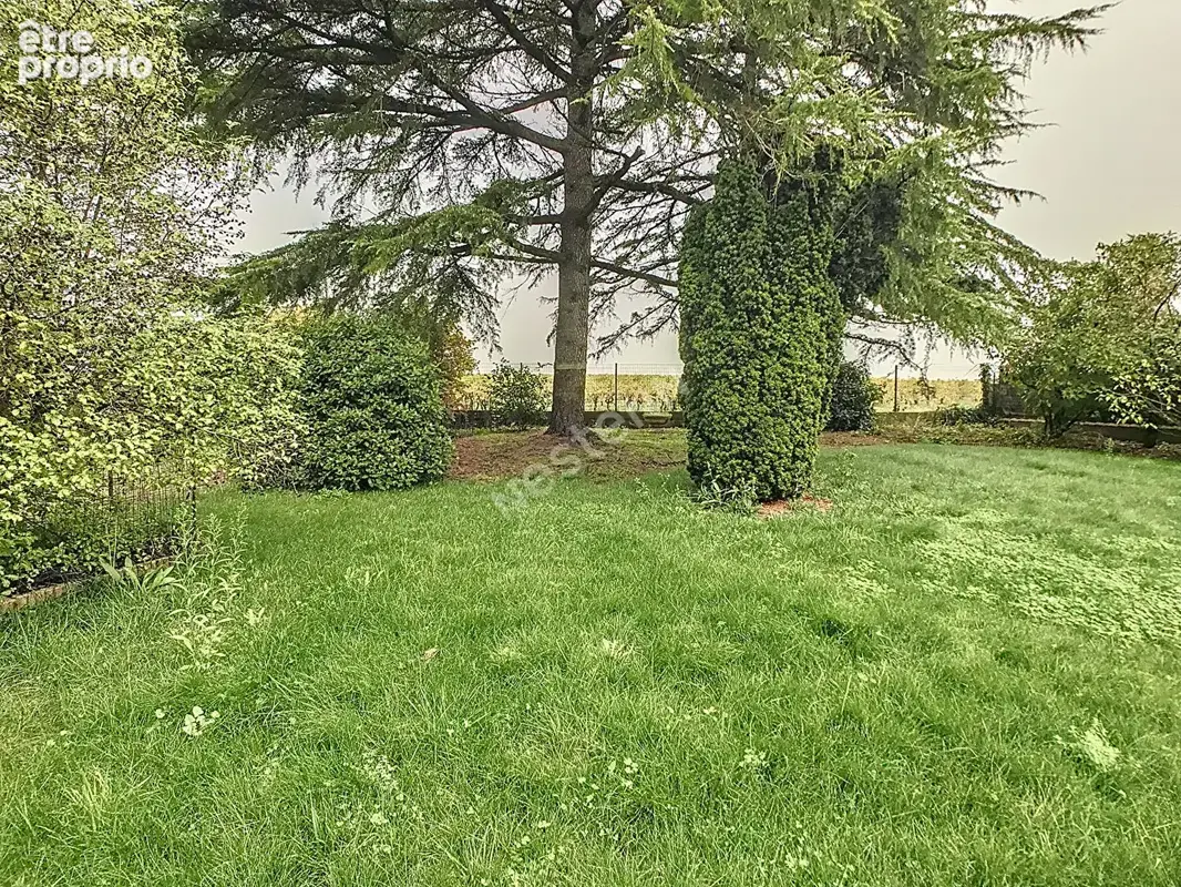 A Mouzillon, commune située à 28km au Sud Est de Nantes à 3km de l'axe N249 Nantes Cholet et 9km de Clisson - photo 3