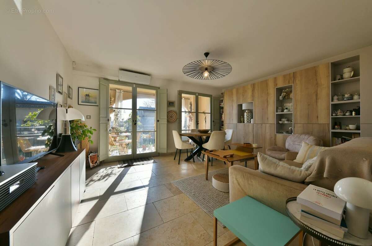 Appartement à UZES