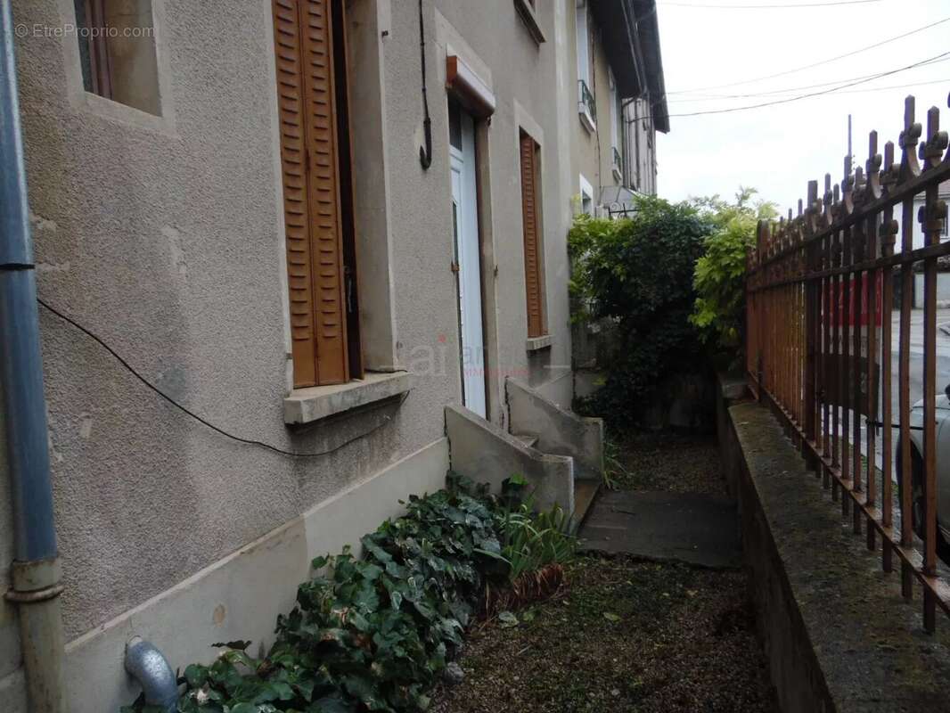 Maison à AMBERIEU-EN-BUGEY