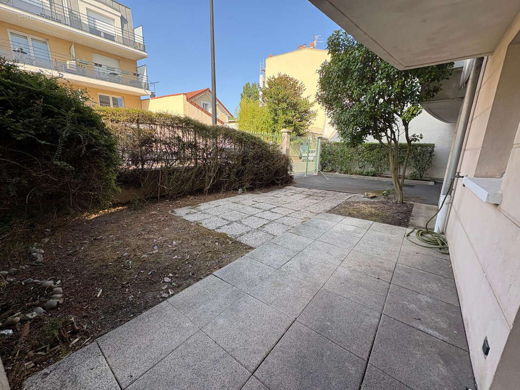 Place Jean Mermoz - Centre ville et RER A à pieds - photo 16