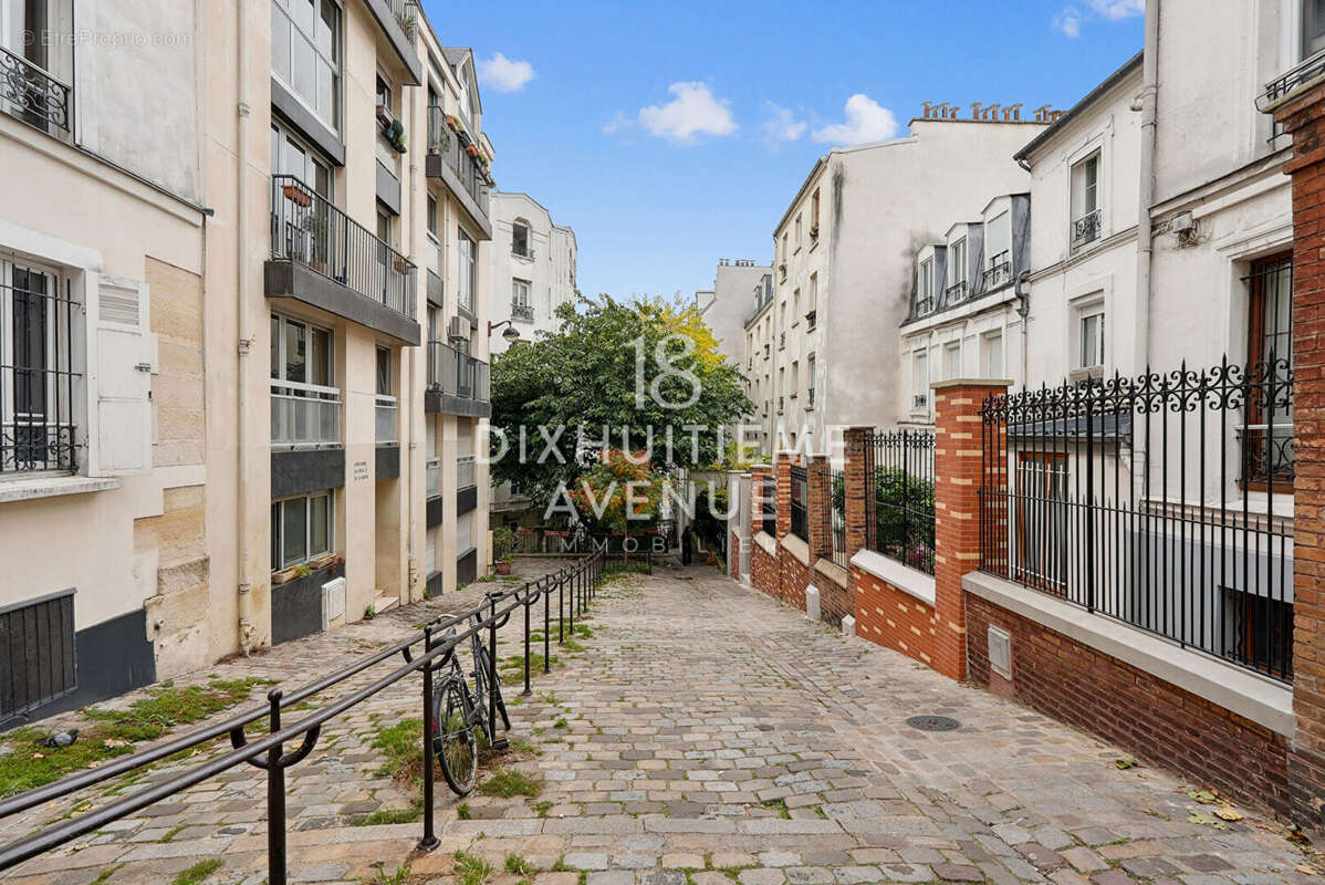 Appartement à PARIS-18E