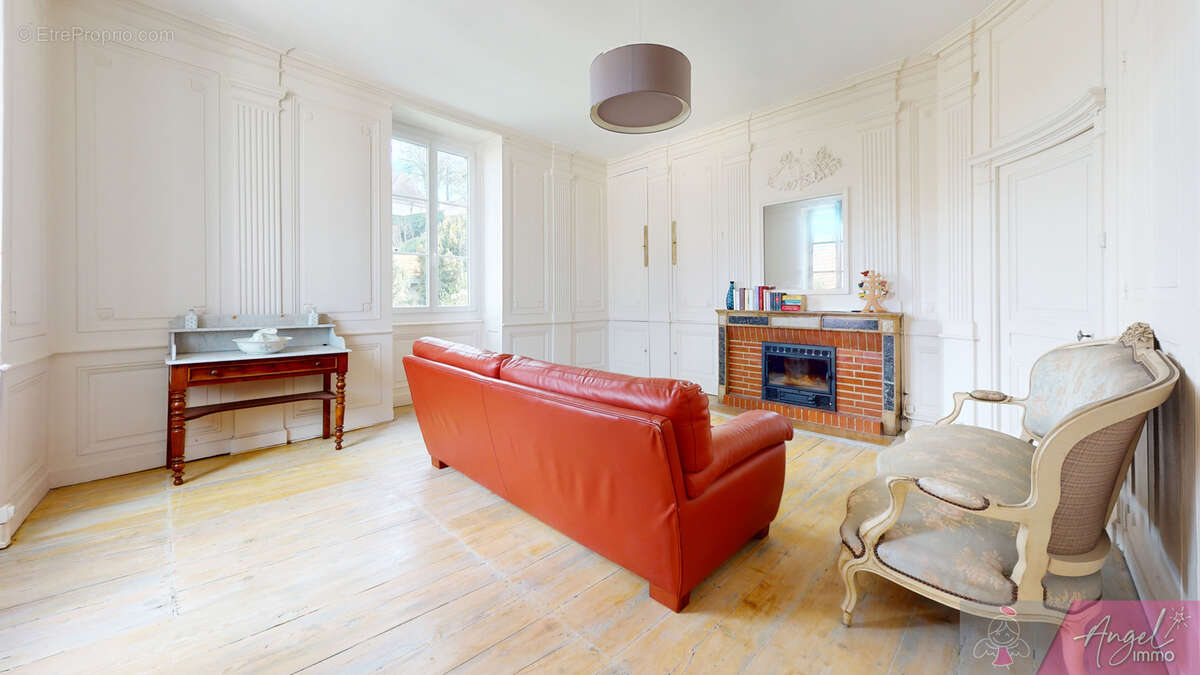 Appartement à GRAY
