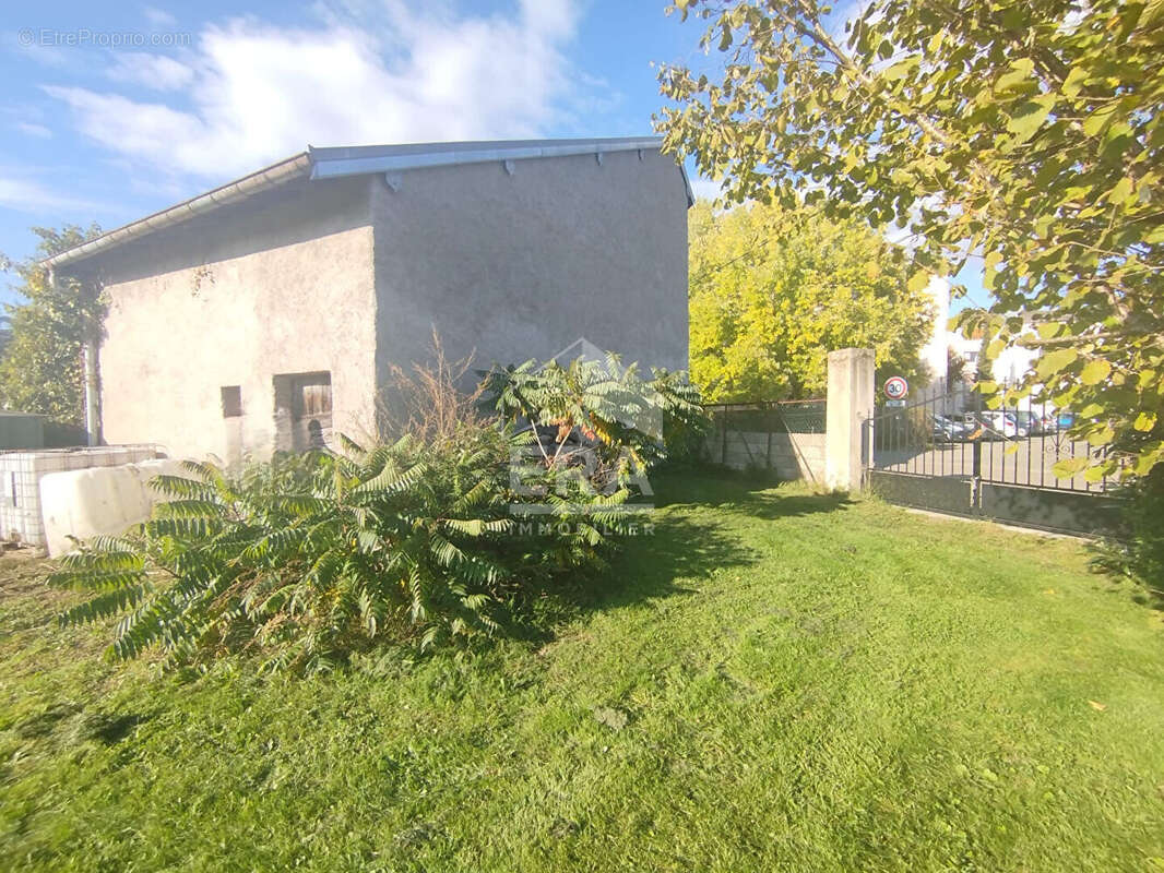 Maison à SAINT-LOUP-SUR-SEMOUSE