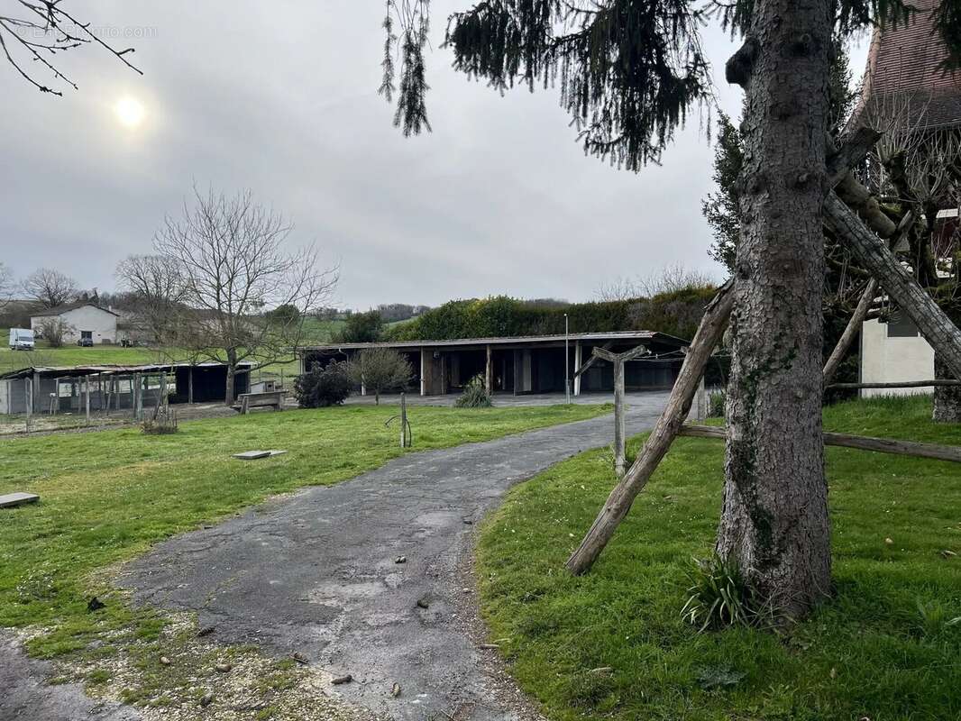 Maison à VERTEILLAC