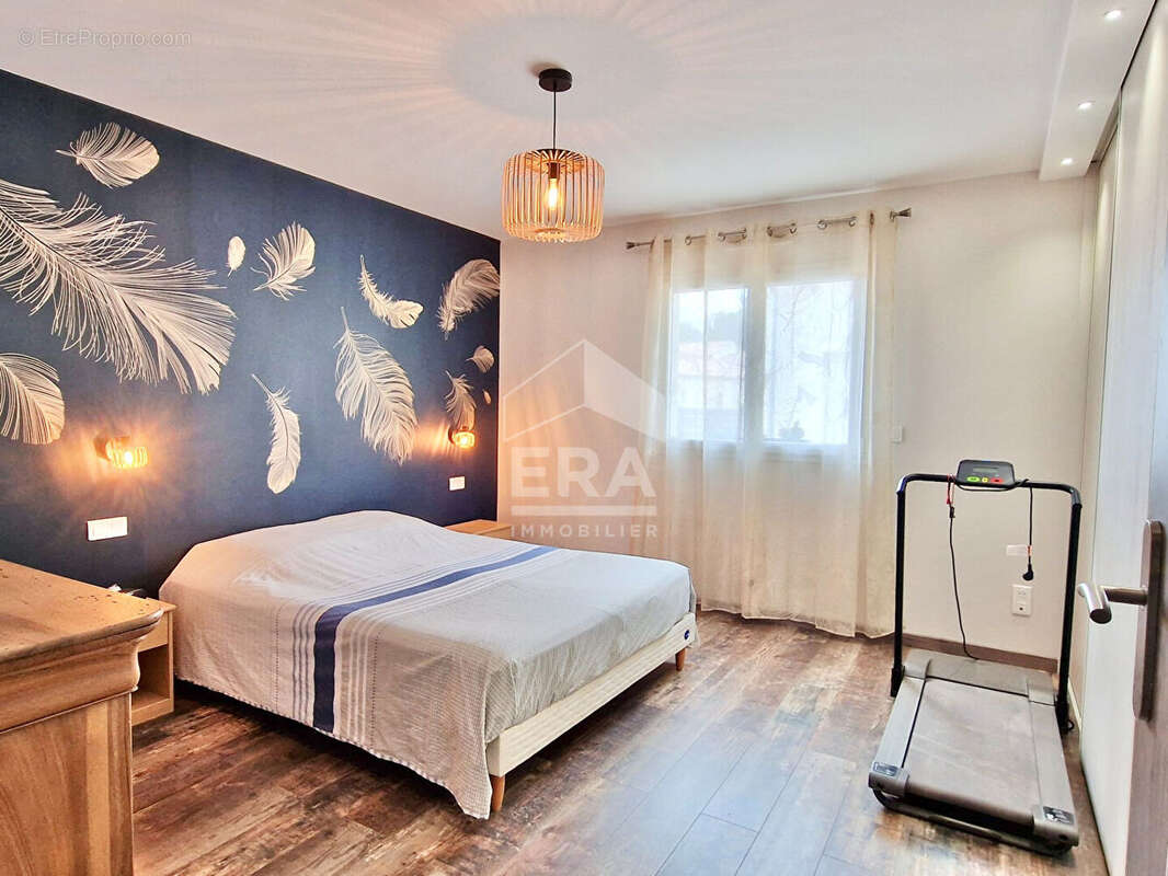 Maison à SAINT-JEAN-DE-LIVERSAY