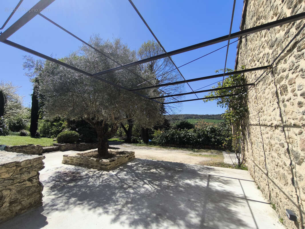 Maison à CHABRILLAN