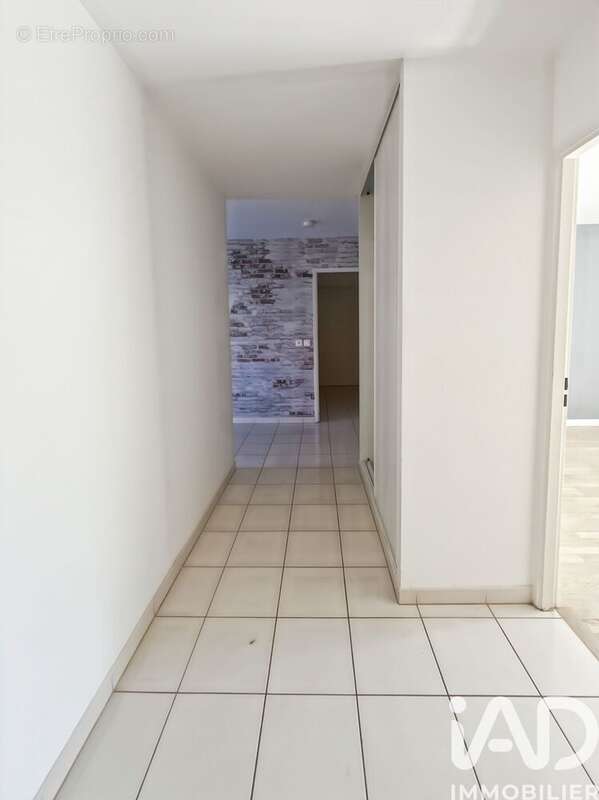 Photo 8 - Appartement à FERRIERES-EN-BRIE