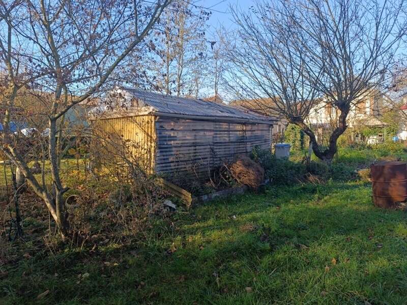 Maison à LES BORDES