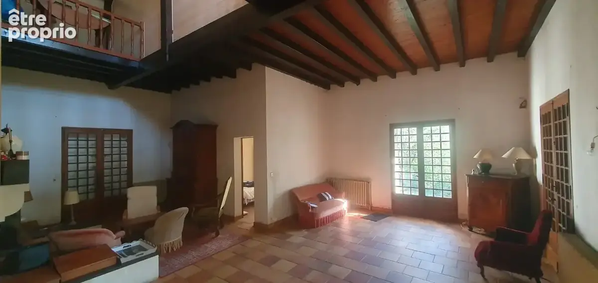 SAINT EULALIE - Belle Maison de 350m2 sur 3000m2 de terrain - photo 5