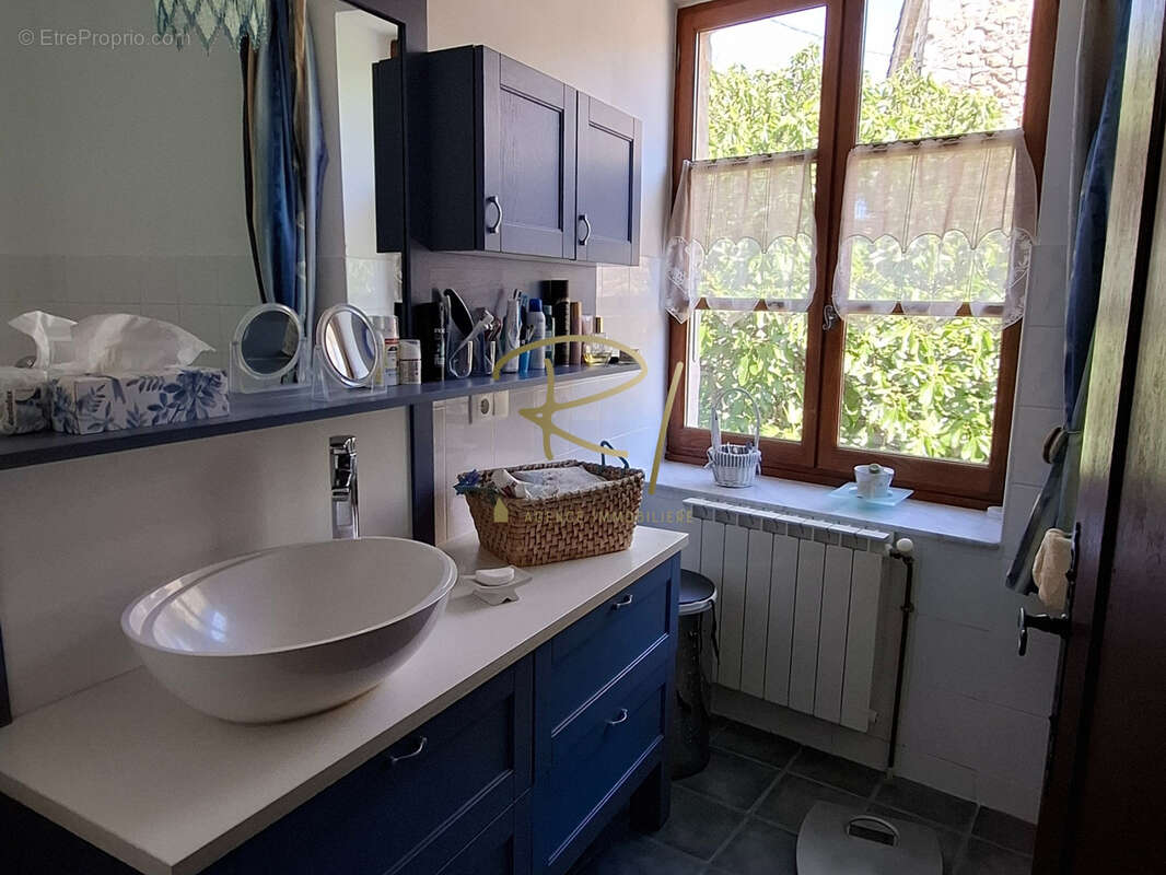 Maison à VALLON-PONT-D&#039;ARC