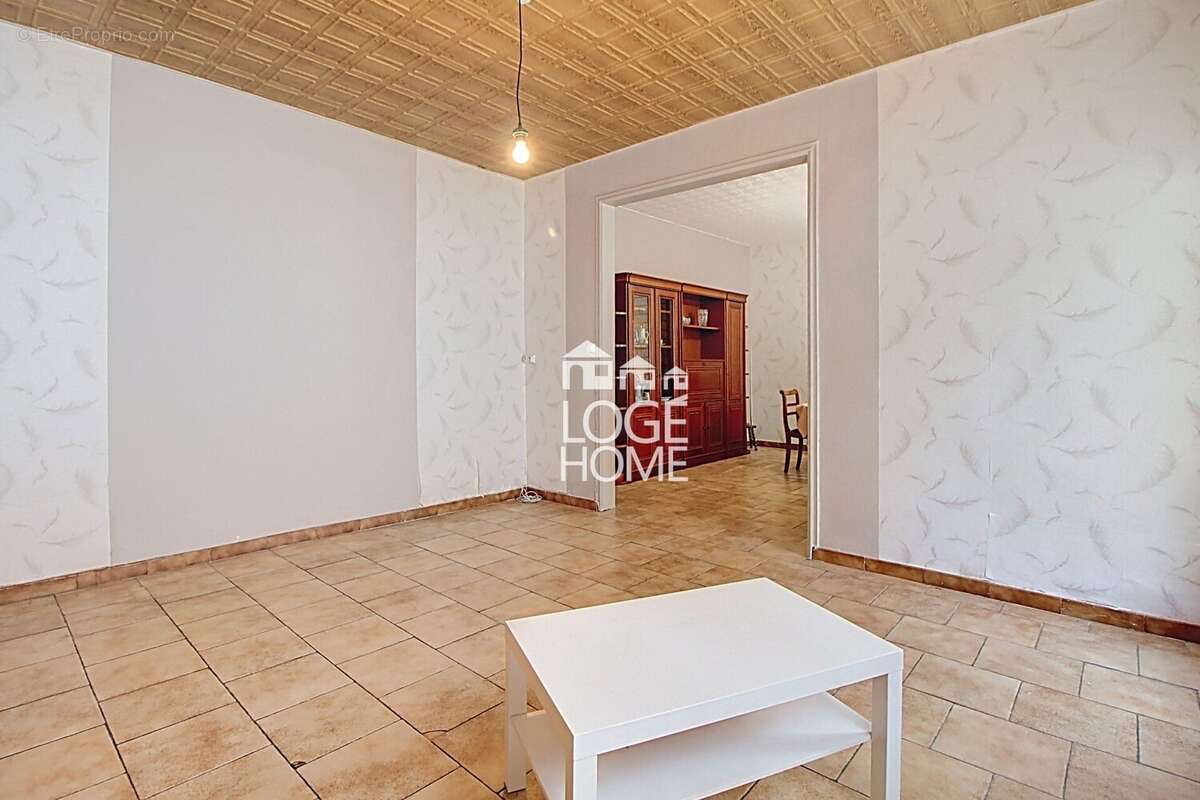 Maison à SIN-LE-NOBLE