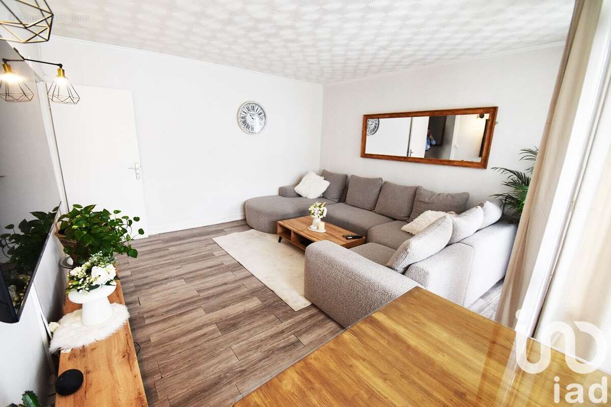 Photo 8 - Appartement à VILLENEUVE-SAINT-GEORGES