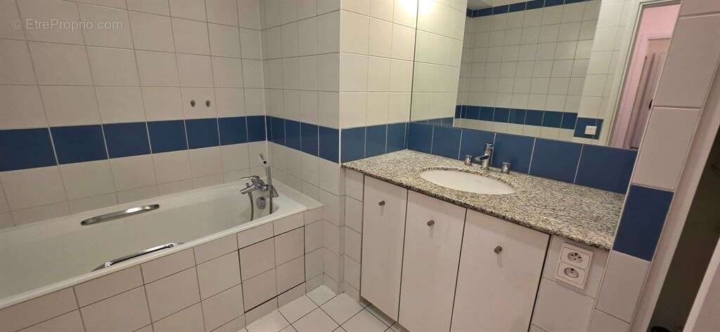 Appartement à LEVALLOIS-PERRET