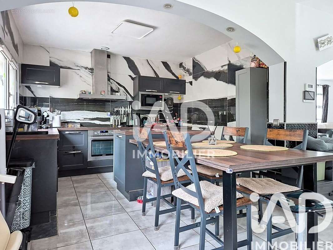 Photo 6 - Maison à MONTGERON