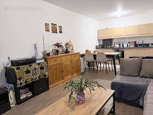 Appartement à MAISONS-ALFORT