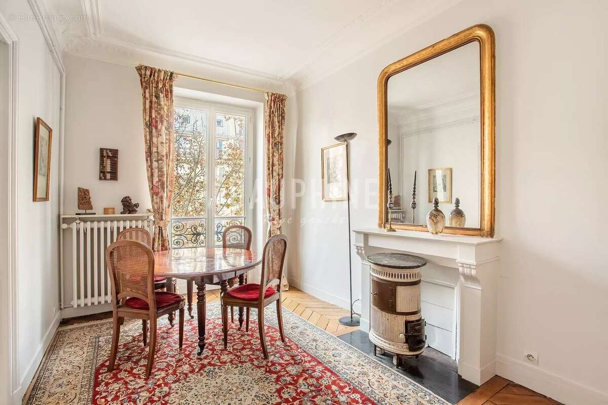 Appartement à PARIS-5E