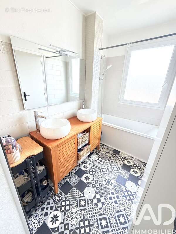 Photo 9 - Appartement à CORMELLES-LE-ROYAL