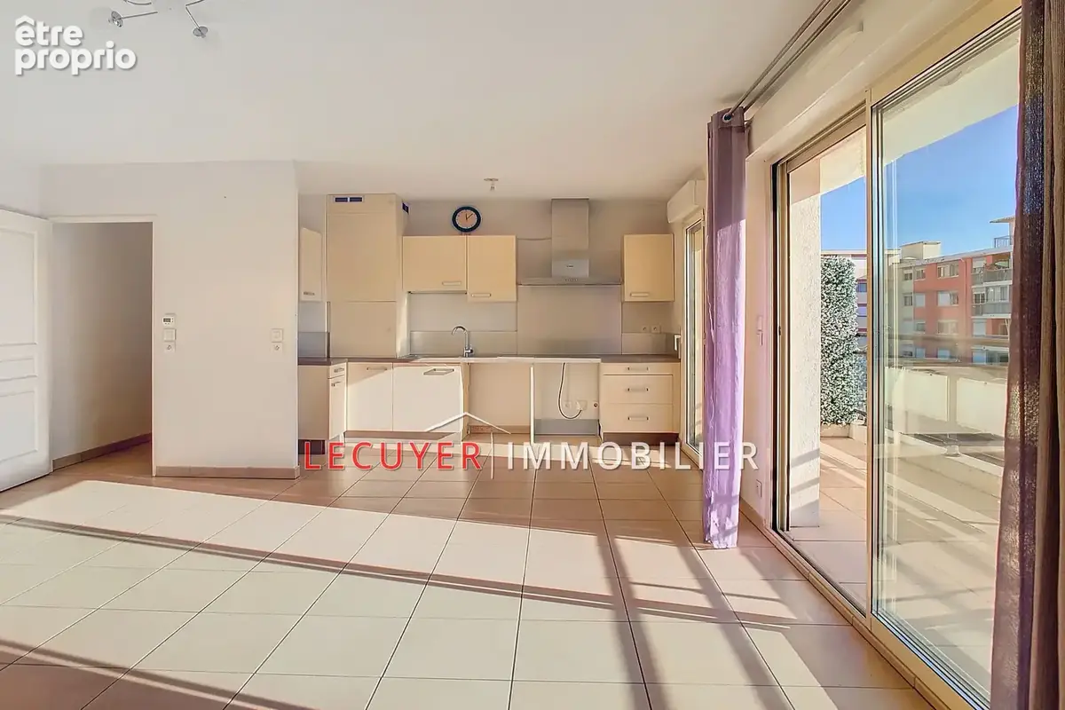 Photo Appartement à Vallauris au prix de 355 000€