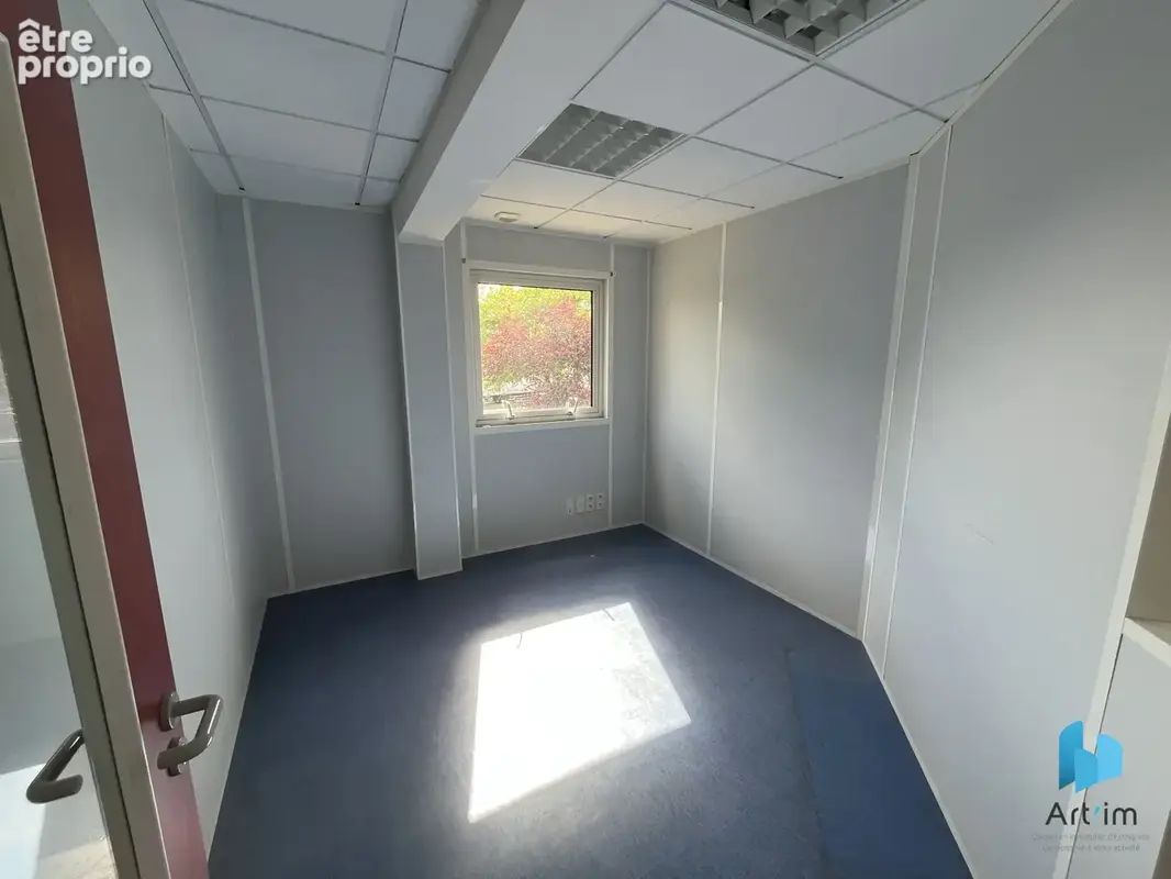 750 m2 de bâtiment à vendre secteur Université - photo 24