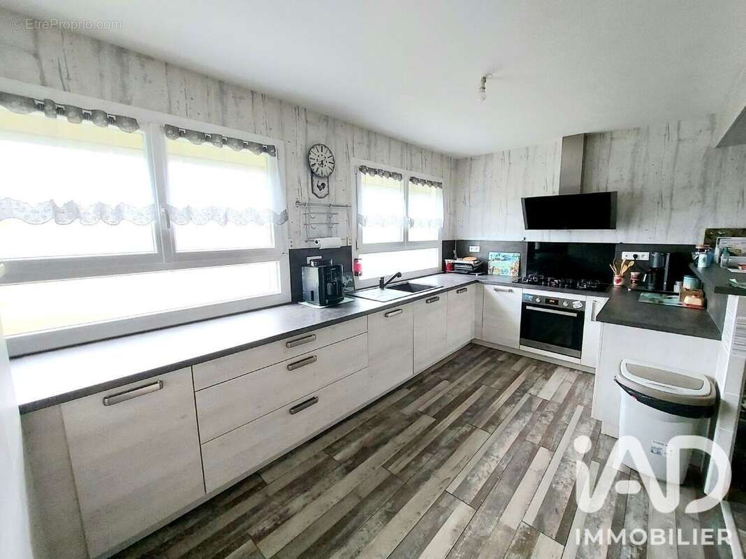 Maison 217 m² à Le Cormier  - photo 7