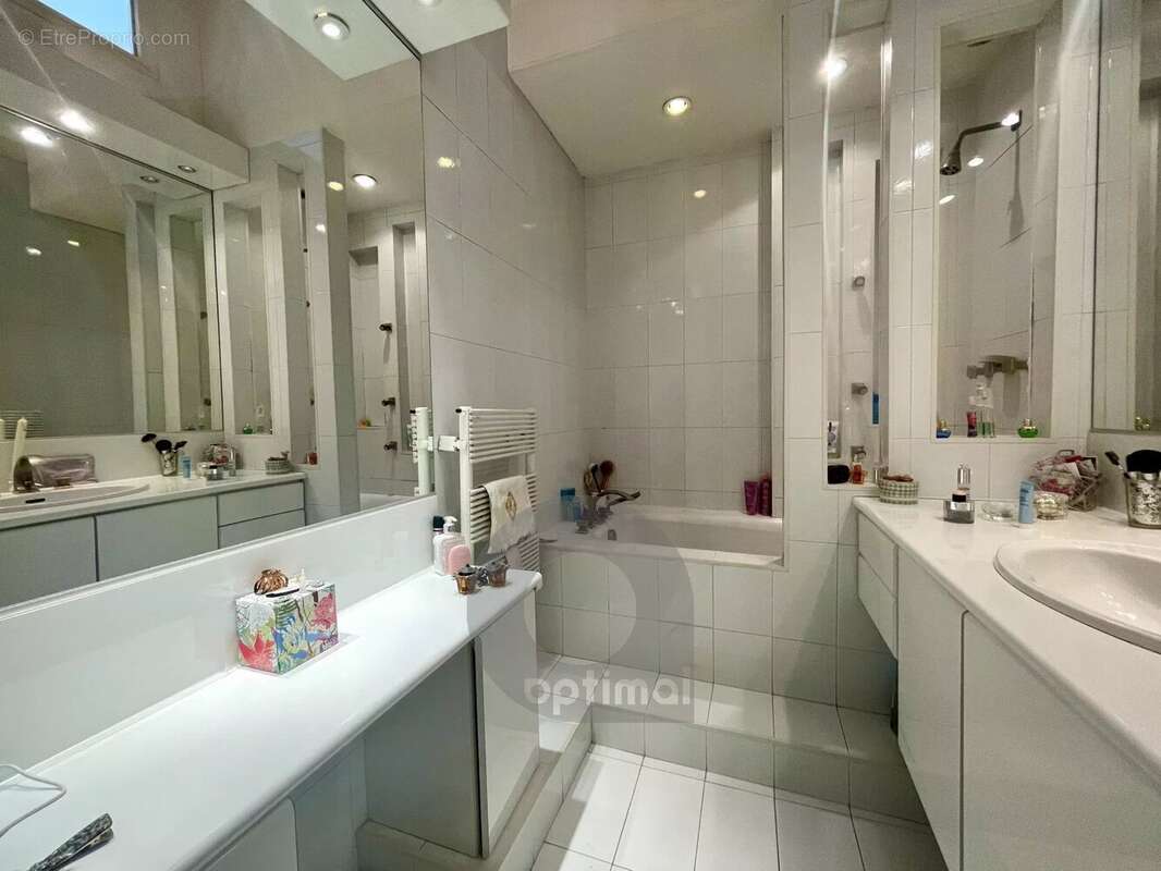 Appartement à MENTON