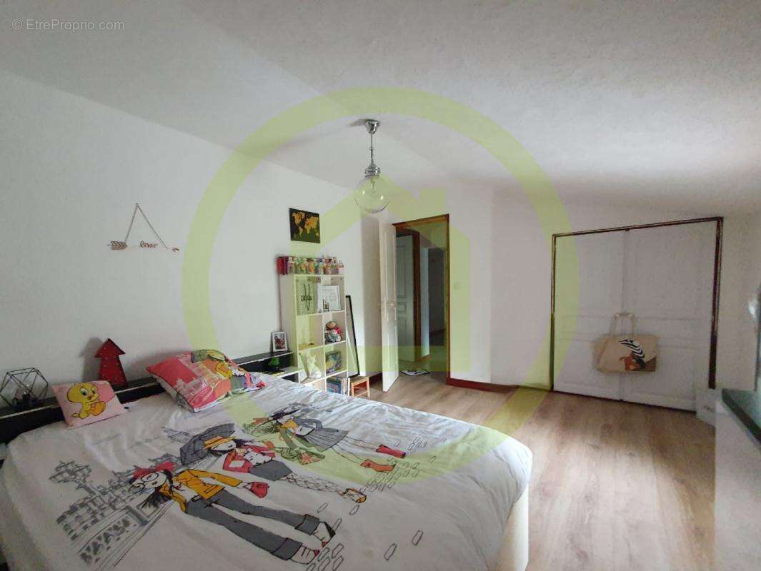 Maison à CORME-ROYAL