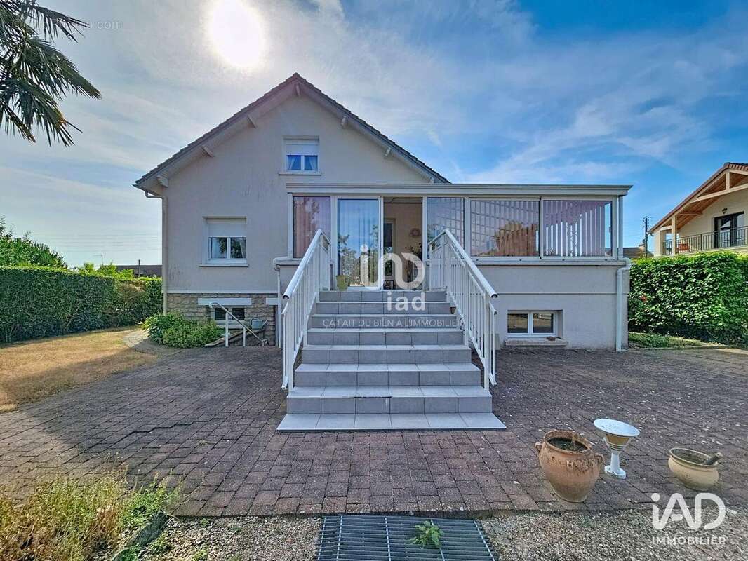 Maison 175 m² à Follainville-Dennemont  - photo 2