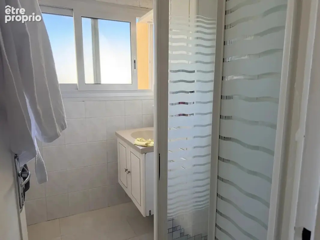 T4/5 de 83m² / Résidence Val pins 13015 - photo 9