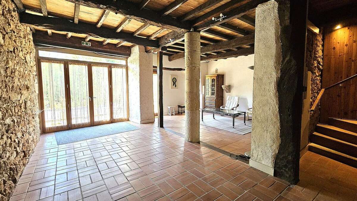 Photo 3 - Maison à LARROQUE