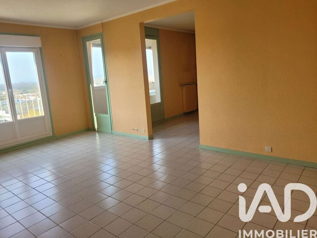 Photo 8 - Appartement à GUEUGNON