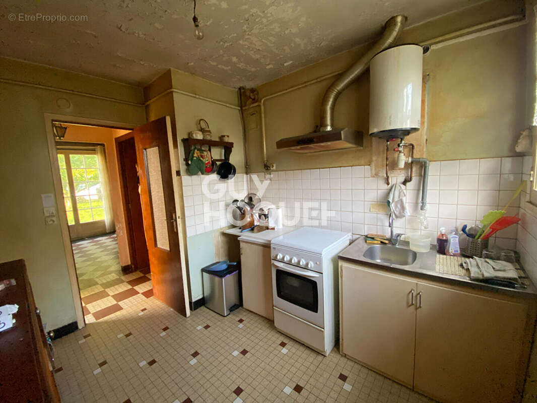 Maison à SAINT-GUINOUX