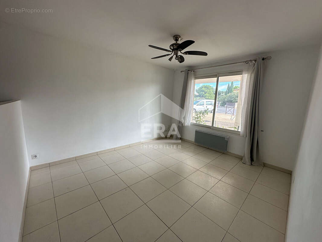 Appartement à LANCON-PROVENCE