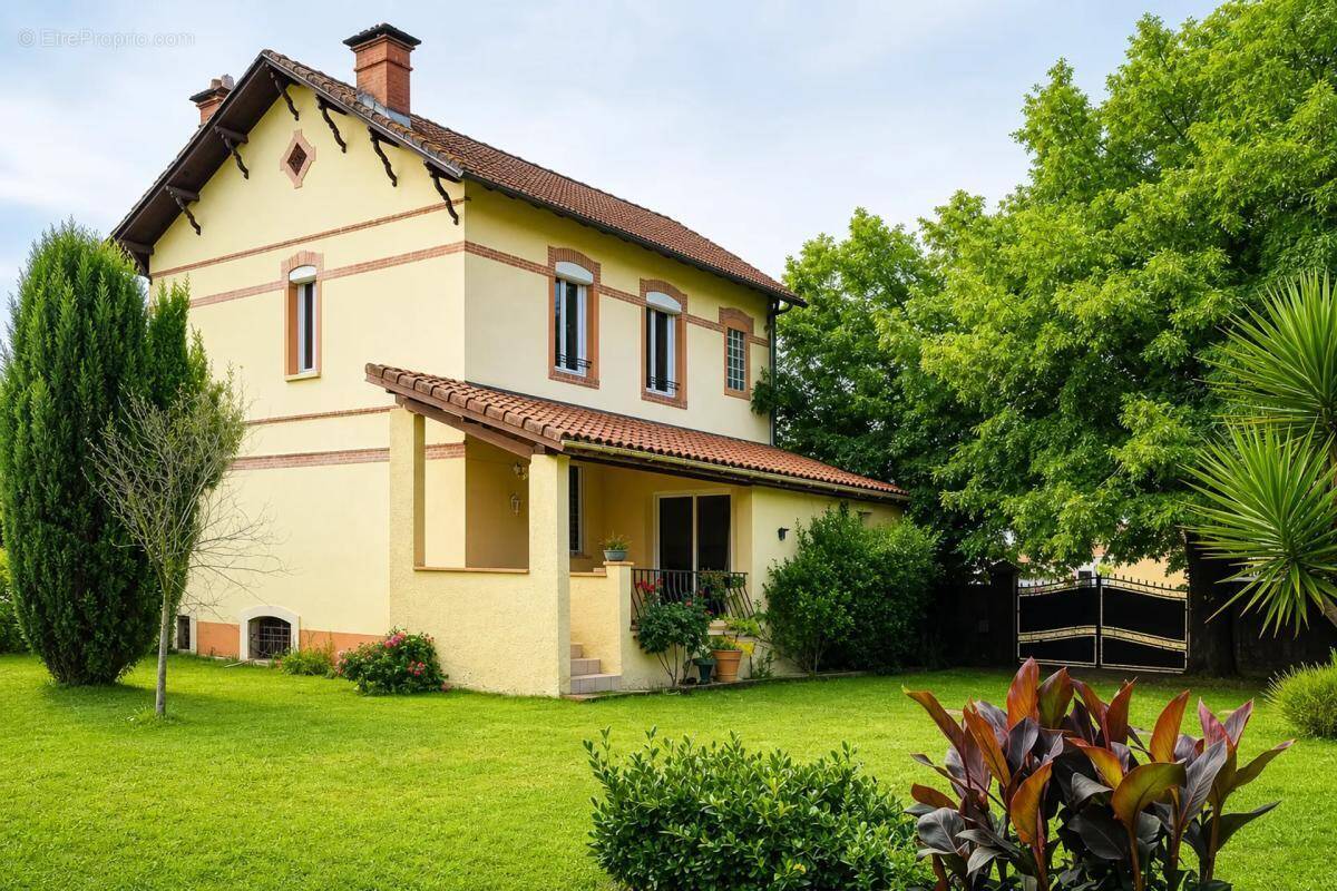 Maison à RISCLE