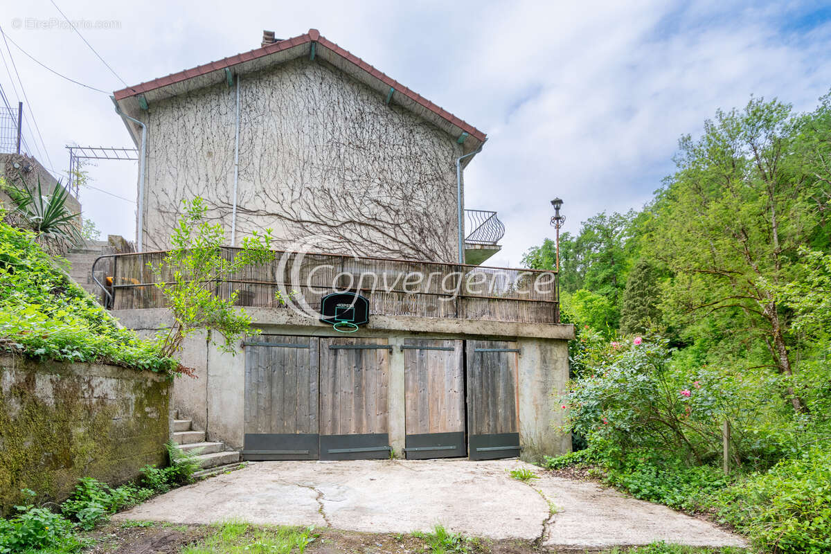 Maison à BOSMIE-L'AIGUILLE