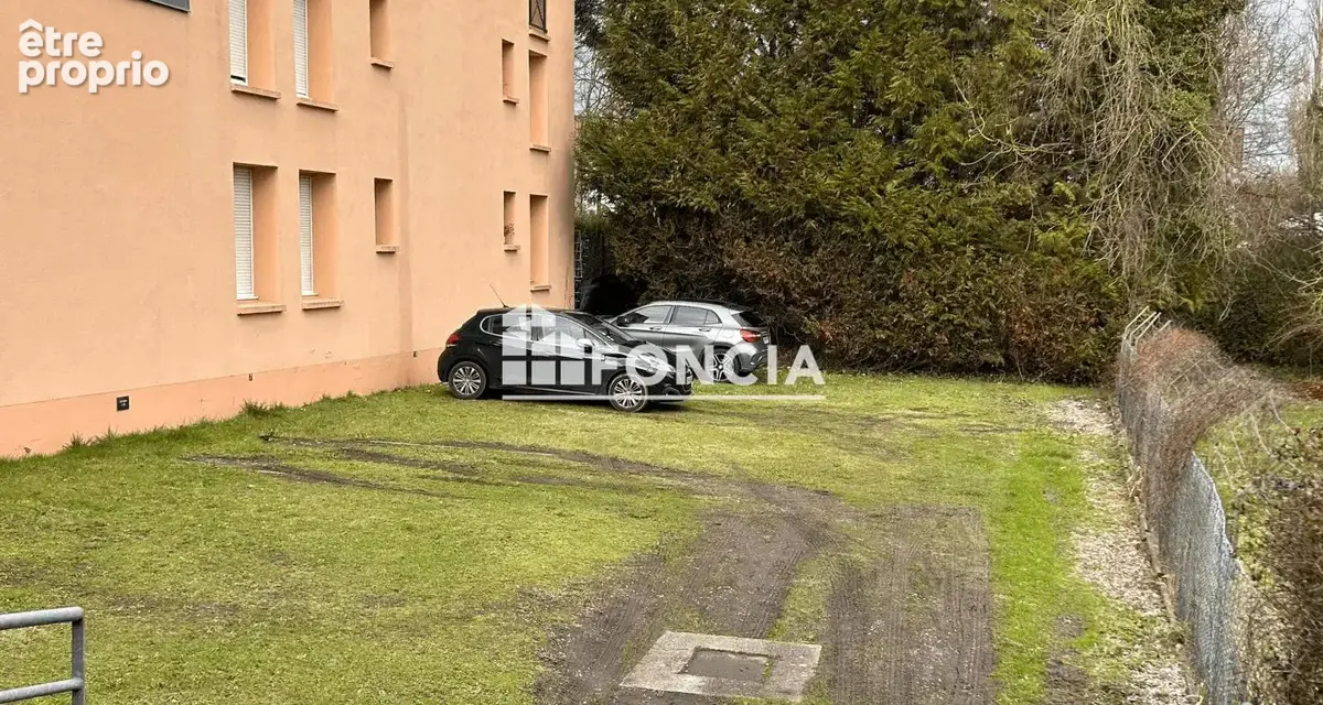 La Hotoie, à 10 minutes du centre ville, studio avec place de parking - photo 2