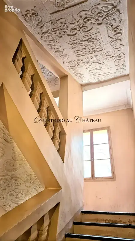 Dans Hôtel XVIIIème appartement T2 de standing centre-ville historique, superbes volumes - photo 3