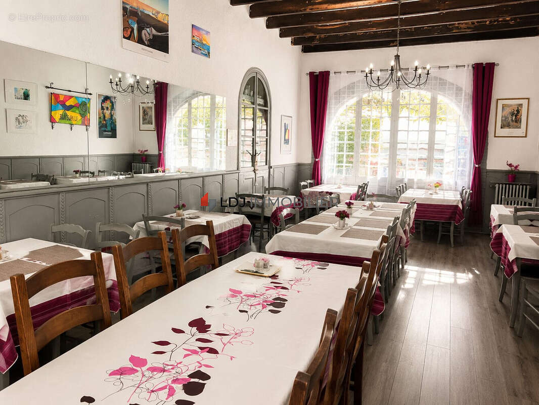 Commerce 418 m² à Amelie-Les-Bains-Palalda  - photo 5