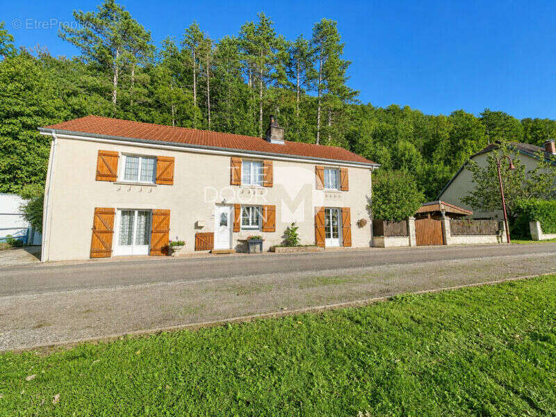 Maison 52000 - photo 2