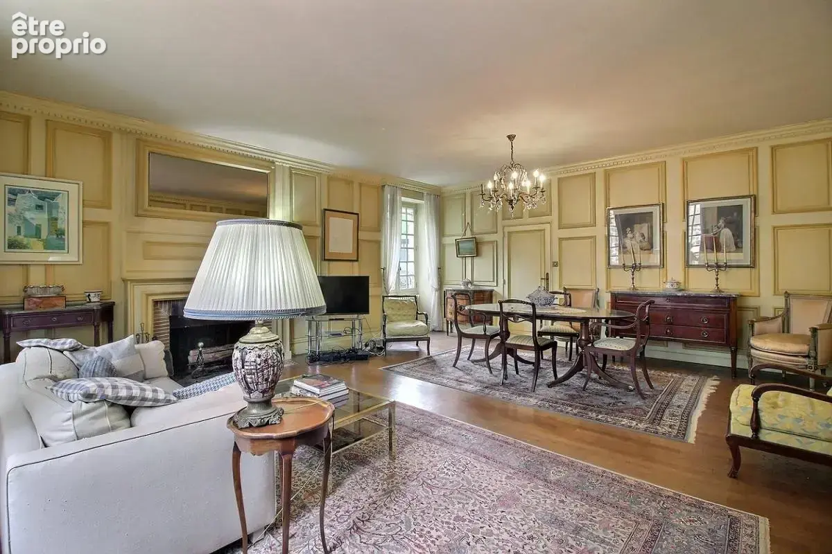 444 000 Euros - Brive centre : Maison de caractère 230m² avec ASCENSEUR, TERRASSE, 2 GARAGES + local/apt indépendant - photo 15