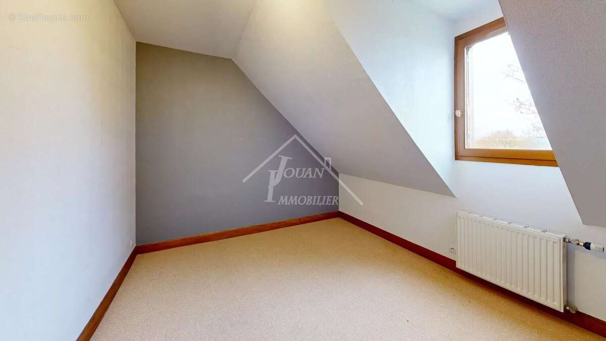 Maison à DOMPIERRE-SUR-BESBRE