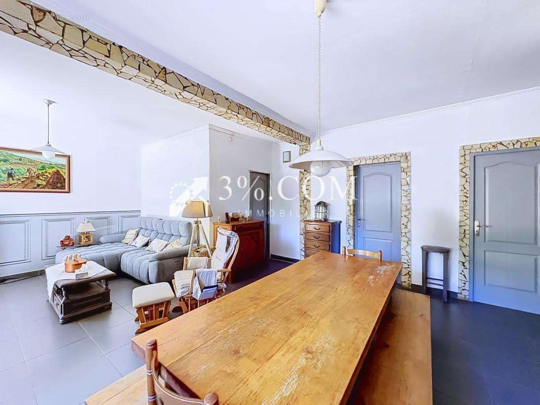 Charmante Maison de 178 m2 dans propriété avec terrain, Port - photo 13