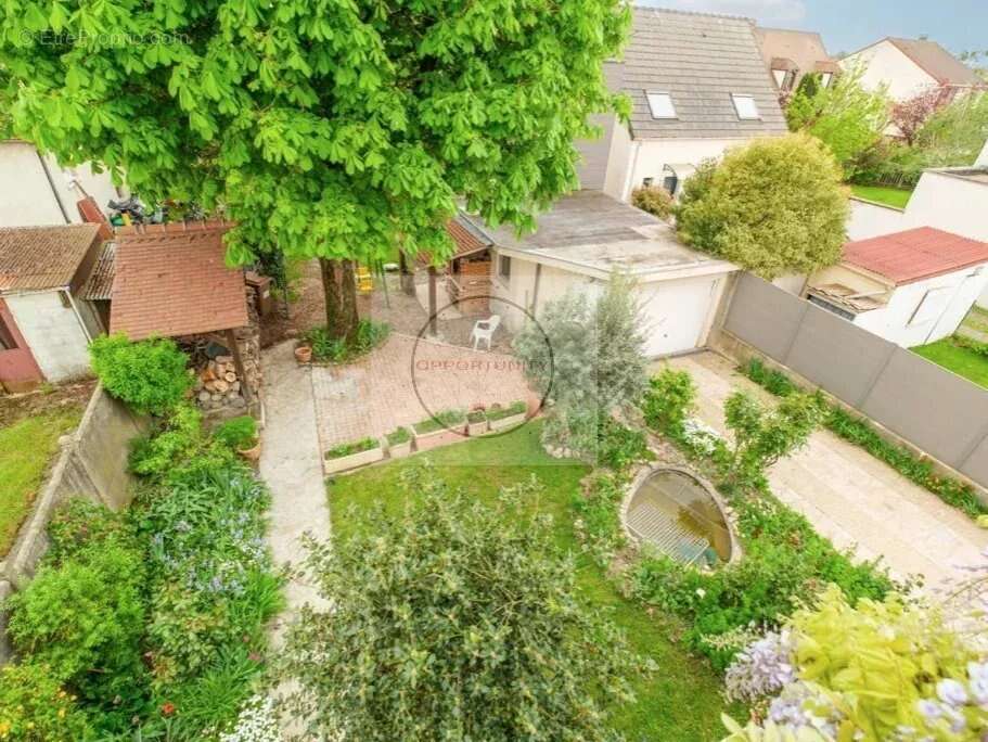 Maison à HOUILLES