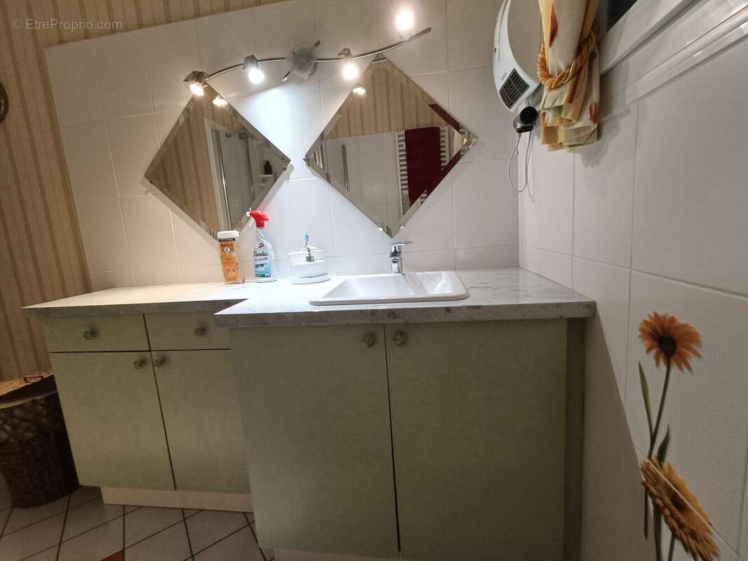 Maison 109 m² à Saint-Julien-L'ars  - photo 9