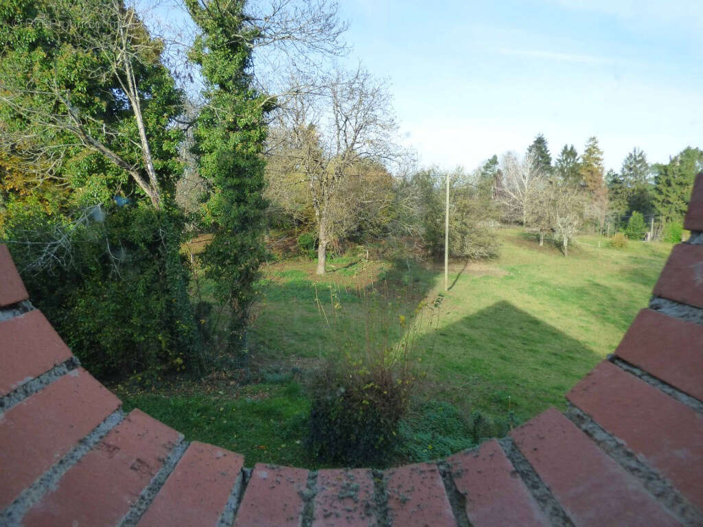 Proche Pompadour, en voie sans issue, dans petit hameau - photo 28