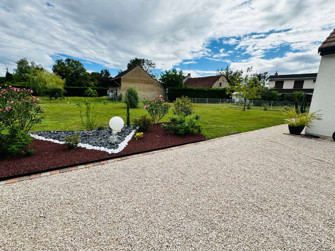 Maison à SAINT-GERMAIN-DU-PLAIN