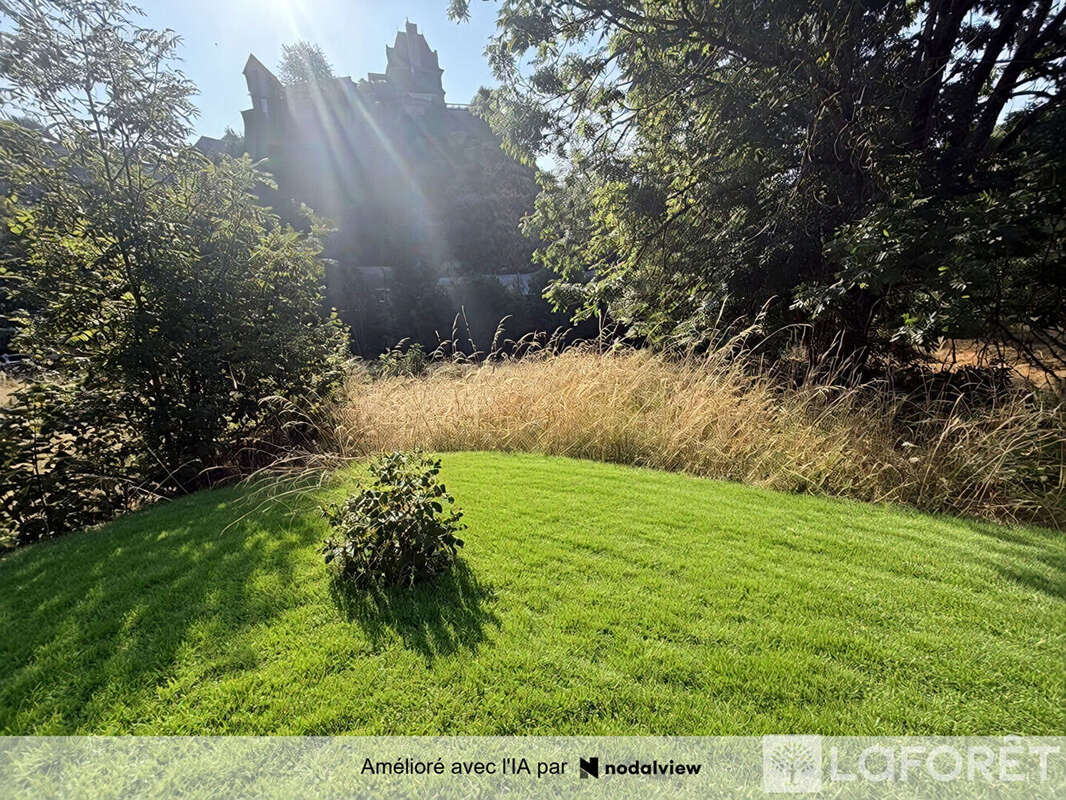 Terrain constructible 4628 m² à PIERREFORT - photo 5